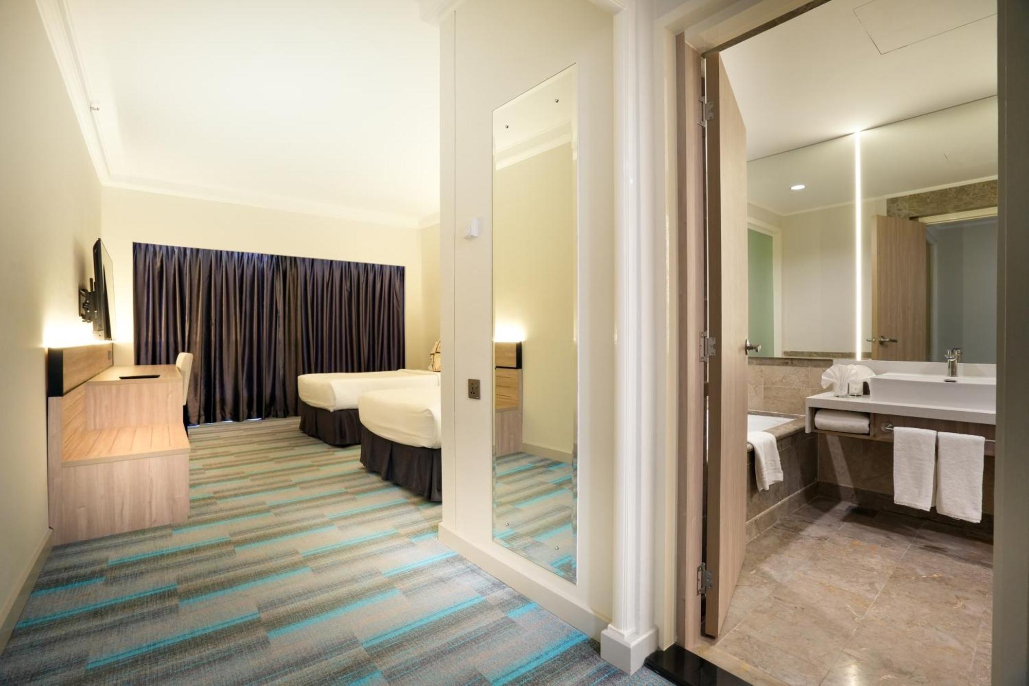 Thistle Johor Bahru Ngoại thất bức ảnh Deluxe Room