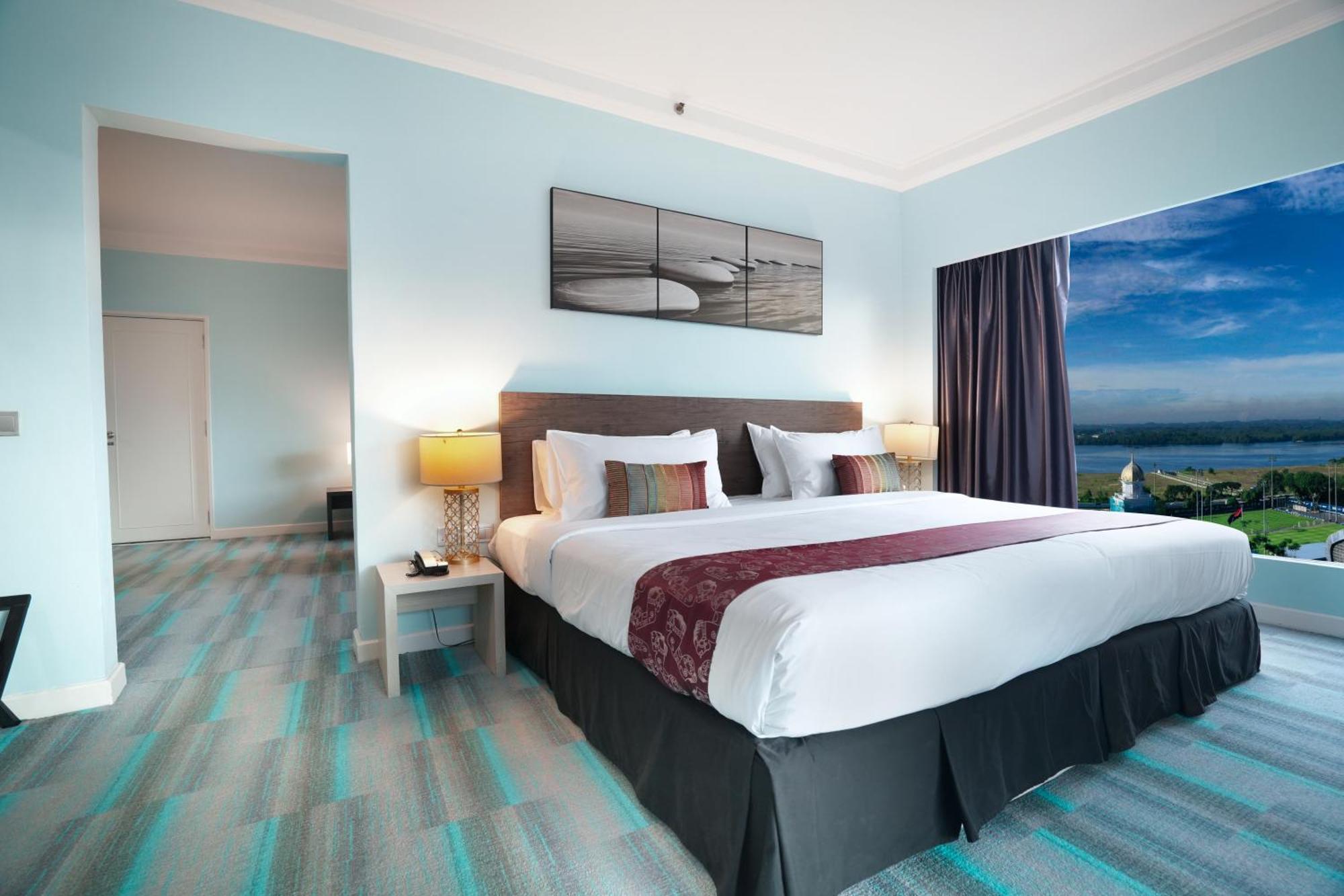 Thistle Johor Bahru Ngoại thất bức ảnh Deluxe Suite