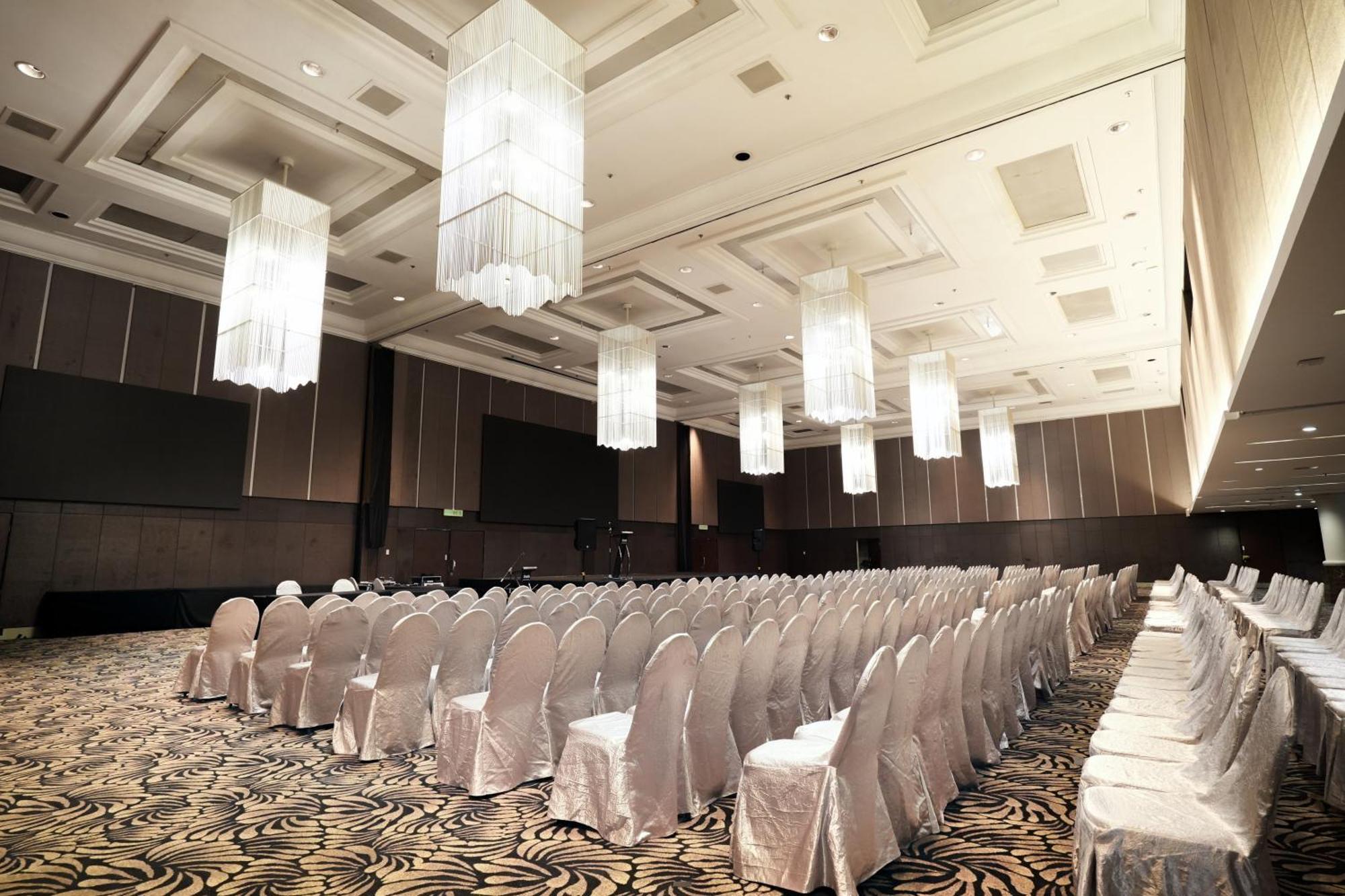 Thistle Johor Bahru Ngoại thất bức ảnh The Grand Ballroom