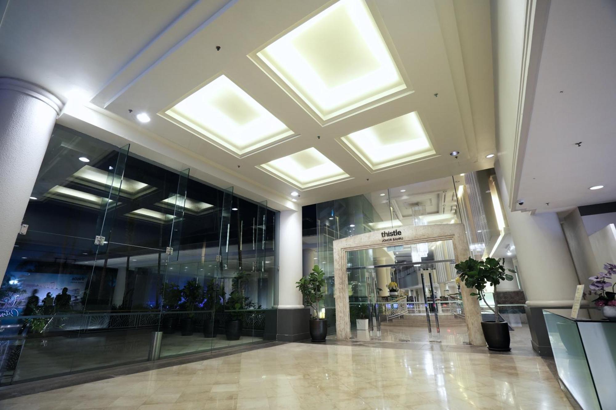 Thistle Johor Bahru Ngoại thất bức ảnh Lobby