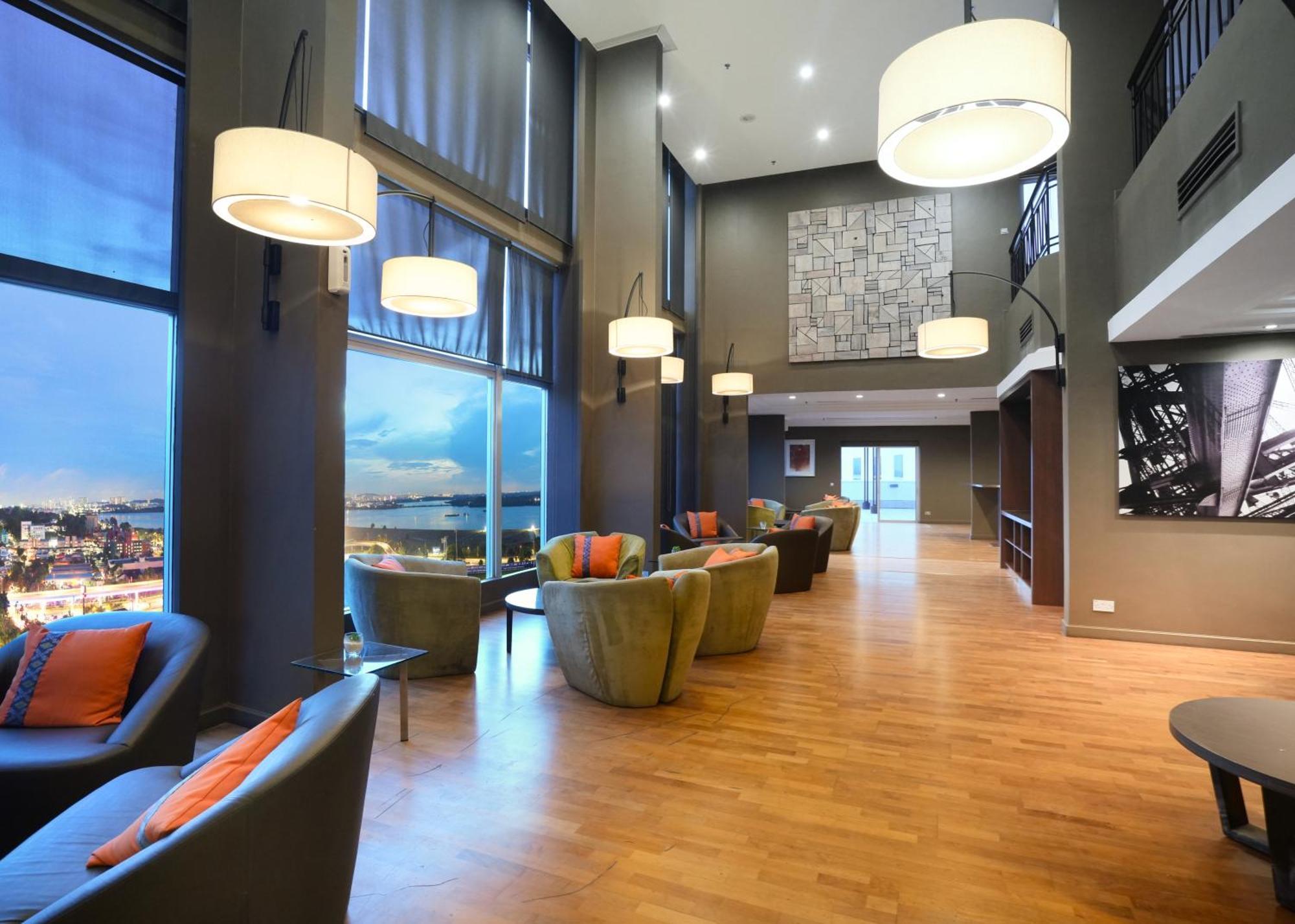 Thistle Johor Bahru Ngoại thất bức ảnh Club Lounge at KLIA